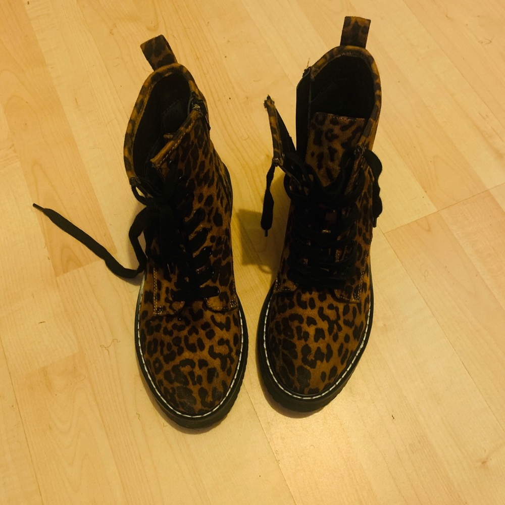 Leopard Print Booties - Picture 2 of 5